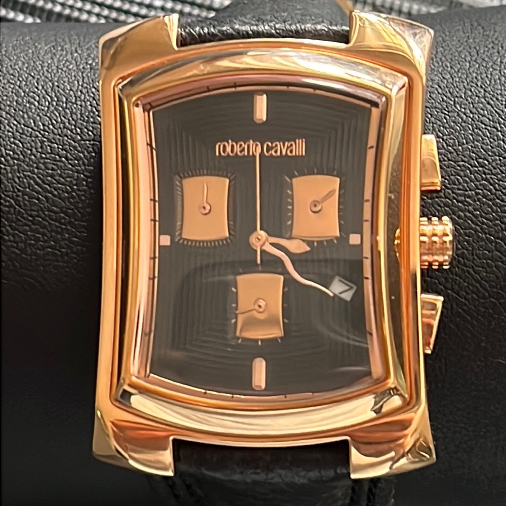 Roberto Cavalli Men's Gold-Tone Black Dial Chronograph Watch
